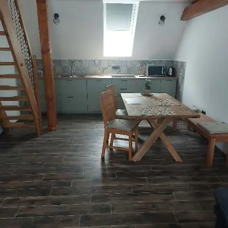 Apartmaji Vitez Apartma 4 Apartment