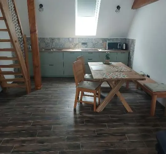 Apartmaji Vitez Apartma 4 Apartment